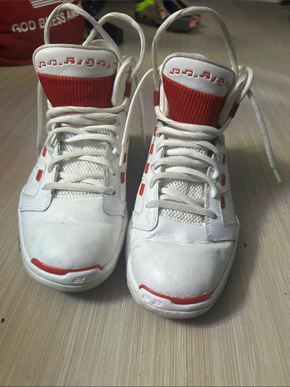 Nike Air Jordan Men’s White university Red Size 10.5